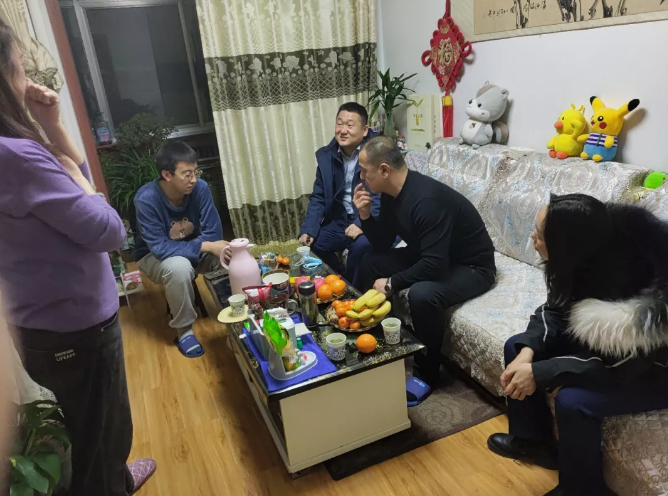 必一·运动(B-Sports)产业开发板块深入开展员工家访活动(图2)